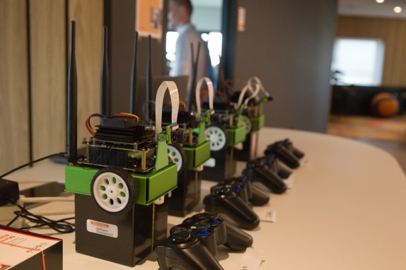 Image 11: Robot workshop